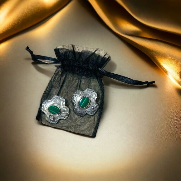 Vintage TAXCO Western 925 Silver Real Malachite Clip-on Concho Cross Earrings - Picture 7 of 7